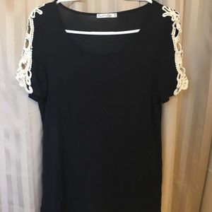 Very light comfy blouse I will take any offer